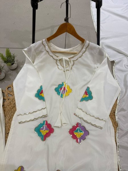Dazzling Cream Premium Crape Silk Farsi Salwar Suit with Matching Dupatta Ready To Wear Collection