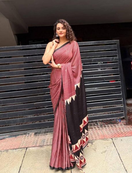 Dazzling Maroon Designer Semi Gajji Soft Silk Saree with Traditional Look for Women Silk Sarees Wholesale