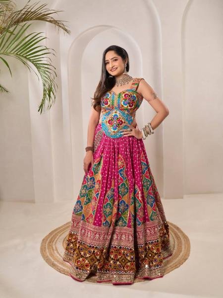Dazzling Navratri Chaniya Choli With Real Mirror Work And Muslin Cotton Dupatta For Woman At Best Rates Navratri Lehnega Choli
