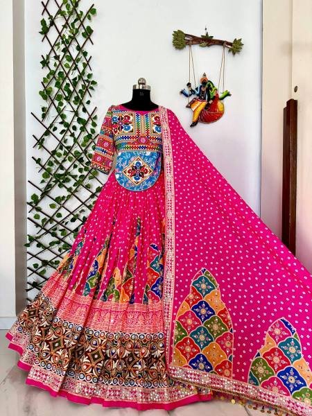 Dazzling Navratri Chaniya Choli With Real Mirror Work And Muslin Cotton Dupatta For Woman At Best Rates Navratri Lehnega Choli