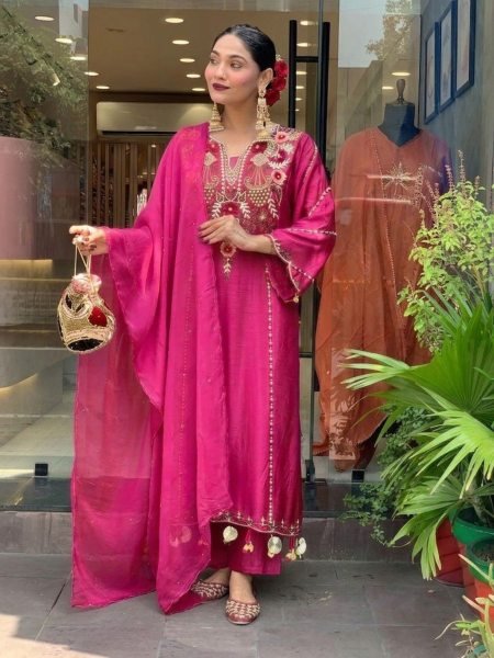 Dazzling P V  Chanderi Kurta Set with Embroidered Dupatta for Festive Wear Kurtis