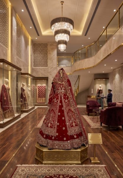 Dazzling Red Velvet Bridal Lehenga with Embroidered Anarkali Top For Bridal Wedding Bridal Dress Wholesale