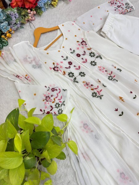 Dazzling White Mul Chanderi Pant Dupatta Set with GPO Lace and Potli at Manufacturer  Ready To Wear Collection