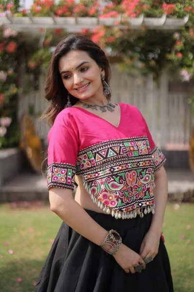 Delightful Black Pink Roman Fabric Navratri Lehenga Choli with Kutchi Gamthi Embroidery Work Navratri Lehnega Choli