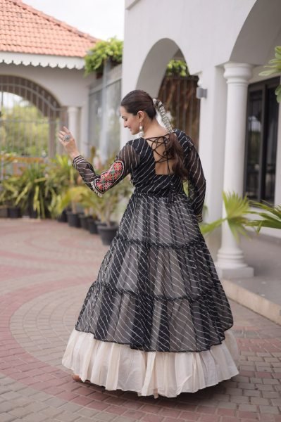 Delightful Black Women's Kora Cotton Lehenga and Laheriya Kurti Combo Set Navratri Lehnega Choli