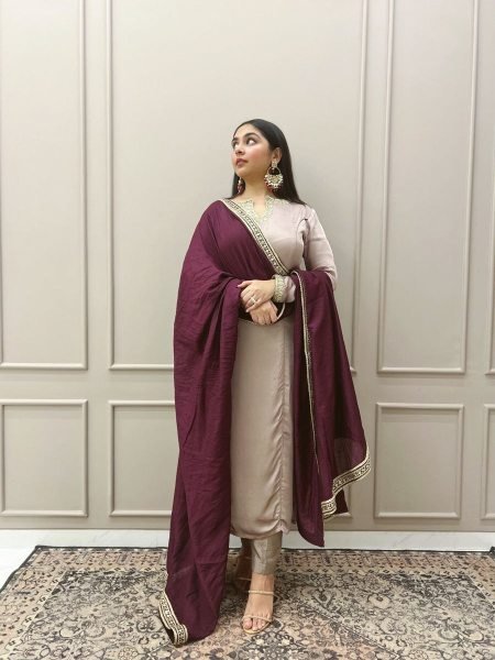 Delightful Cream Heavy Roman Fabric Embroidered Suit Set with Vichitra Dupatta Embroidery Kurtis 