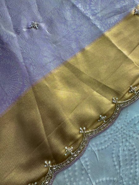 Delightful Lavender Pure Kanjivarm Silk Saree with Cutwork Arco Border for Wedding Wear Silk Sarees Wholesale