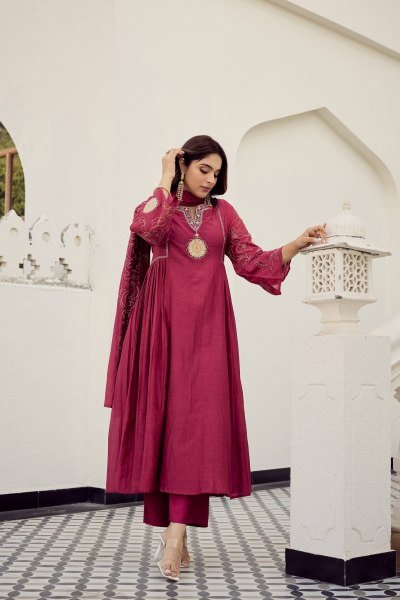 Delightful Pink Muslin Embroidered Kurti Pant Set with Muslin Dupatta for Women Embroidery Kurtis 