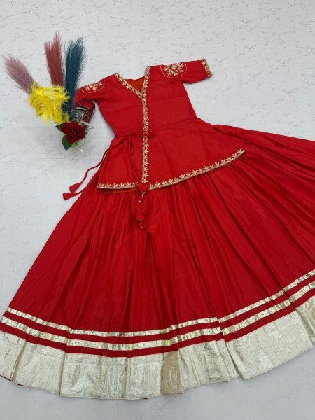 Delightful Red Crepe Silk Lehenga with 6 Meter Flair and Fully Stitched Blouse at Wholesale Rate Navratri Lehnega Choli