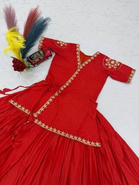 Delightful Red Crepe Silk Lehenga with 6 Meter Flair and Fully Stitched Blouse at Wholesale Rate Navratri Lehnega Choli