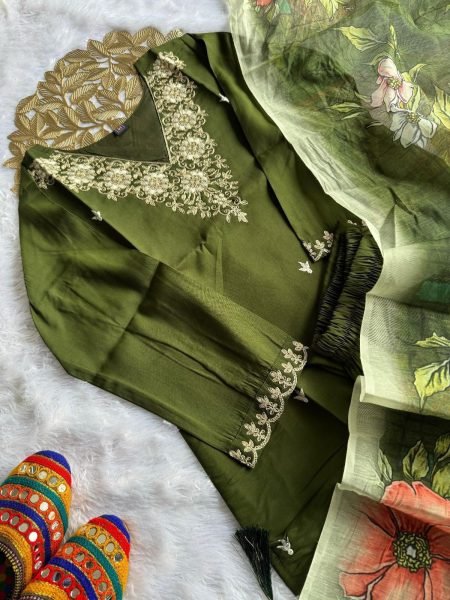 Delightful Roman Silk Embroidered Kurti Pant Set with Chanderi Digital Print Dupatta Embroidery Kurtis 