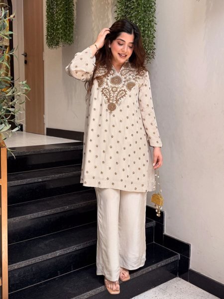 Delightful White Silk Crepe Embroidered Kurti Plazzo Set for Women Ready to Wear Ethnic Wear Kurtis