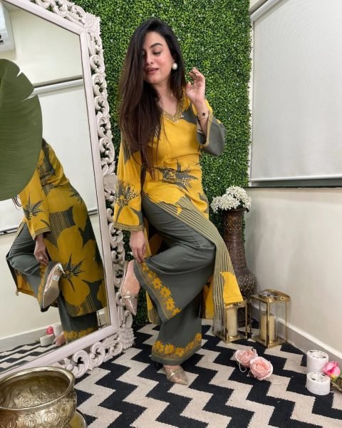 Delightful Yellow Printed Top Pant Set for Summer Collection Kurti With Bottom Wholesale