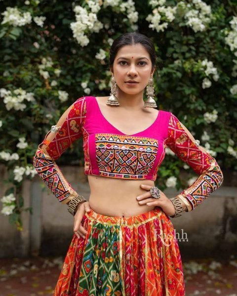 Designer Dolla Silk Chaniya Choli for Women Fancy Printed Lehenga for Garba  Navratri Wear Wholesale Indian Outfit at Factory Price Navratri Lehnega Choli