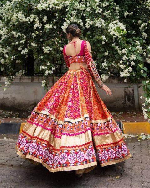 Designer Dolla Silk Chaniya Choli for Women Fancy Printed Lehenga for Garba  Navratri Wear Wholesale Indian Outfit at Factory Price Navratri Lehnega Choli