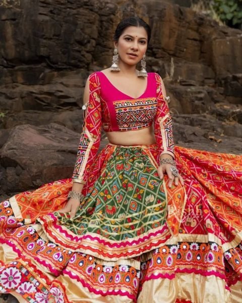 Designer Dolla Silk Chaniya Choli for Women Fancy Printed Lehenga for Garba  Navratri Wear Wholesale Indian Outfit at Factory Price Navratri Lehnega Choli
