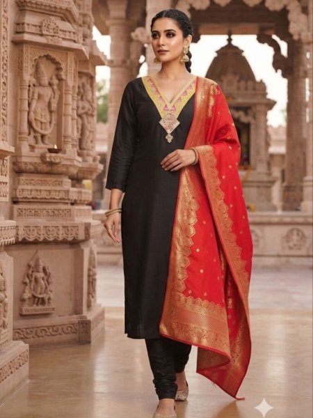 Designer Slub Cotton Kurti Pant Dupatta Set with Elegant Embroidery Work and Premium Jacquard Dupatta for Festive Wear Kurtis