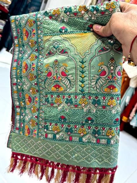 Designer Wedding Kanchipuram Silk Saree with Kashmiri Embroidery & Stone Work Designer Wedding Sarees Wholesale