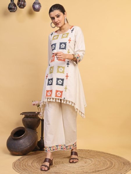 Distinctive OffWhite Premium Pure Cotton Two Piece Co Ord Set with Lace Work CO ORD Sets