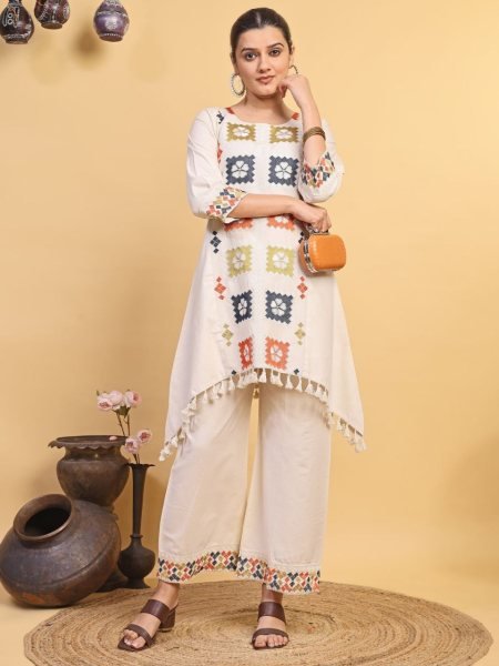 Distinctive OffWhite Premium Pure Cotton Two Piece Co Ord Set with Lace Work CO ORD Sets