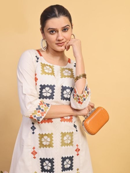 Distinctive OffWhite Premium Pure Cotton Two Piece Co Ord Set with Lace Work CO ORD Sets