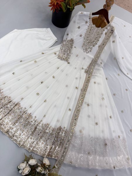 Distinctive White Georgette Gown with Lace Border Dupatta For Women Ready To Wear Collection