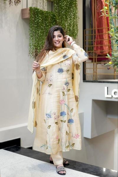 Dreamy Floral Printed Kurta Pant with Dupatta For Woman 2025 3 Piece Kurti Set