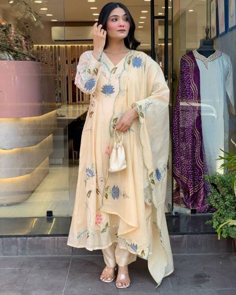 Dreamy Floral Printed Kurta Pant with Dupatta For Woman 2025 3 Piece Kurti Set