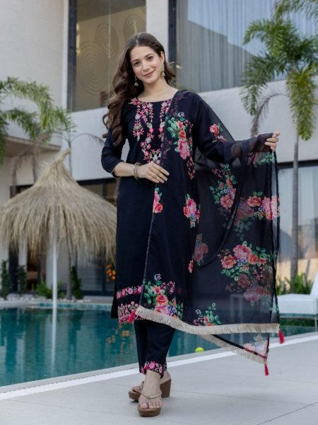 Durable Black Embroidered Floral Kurta Set With Dupatta For Office Wear Kurtis