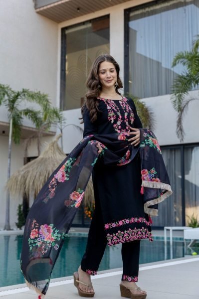 Durable Black Embroidered Floral Kurta Set With Dupatta For Office Wear  Straight Cut Long Kurtis