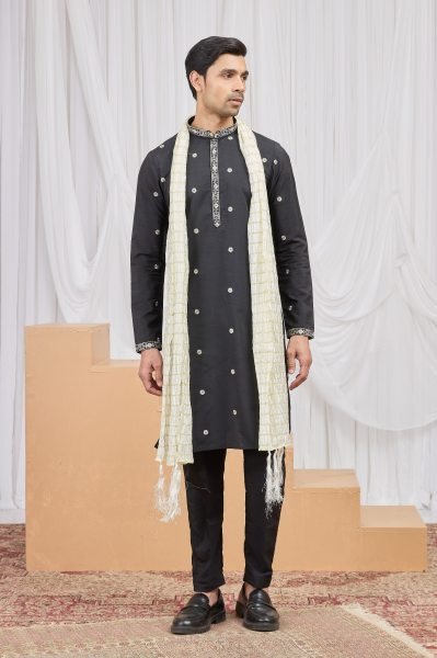 Durable Black Embroidered Kurta Pant Set at Manufacturer Price Kurta Pajama Wholesale