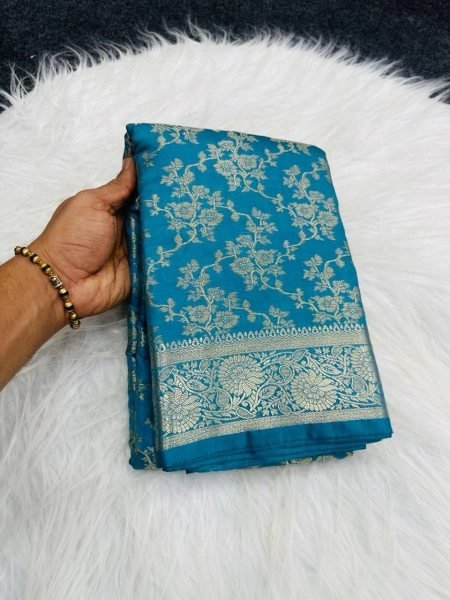 Dynamic Blue Premium Pattu Silk Saree with Contrast Matching Blouse Silk Sarees Wholesale