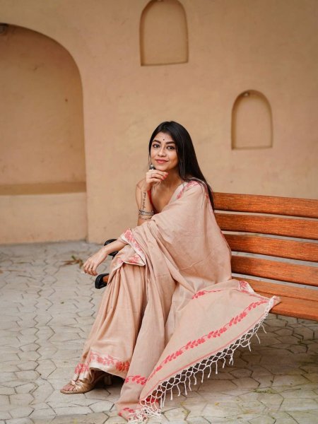 Dynamic Cream Royal Linen Cotton Saree with Soft and Comfortable Fabric Feel Cotton Sarees Wholesale