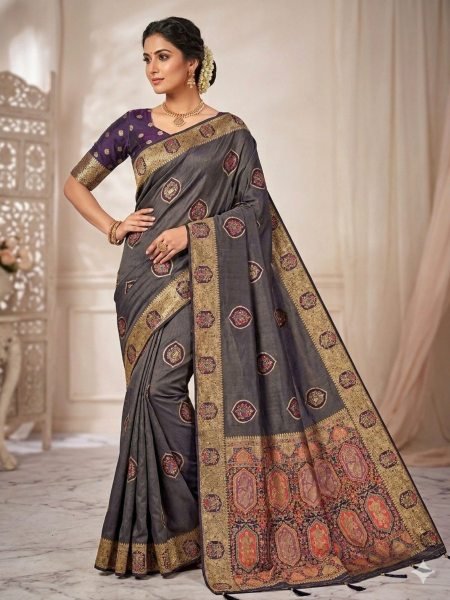 Dynamic Dark Purple Woven Banarasi Silk Saree with Unstitched Blouse Sarees 