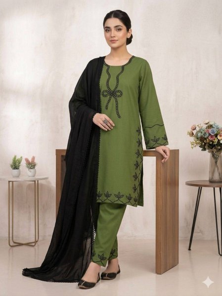 Dynamic Green Hania Aamir Inspired Pakistani Suit with Embroidered Rayon Kurti Set Ready To Wear Collection
