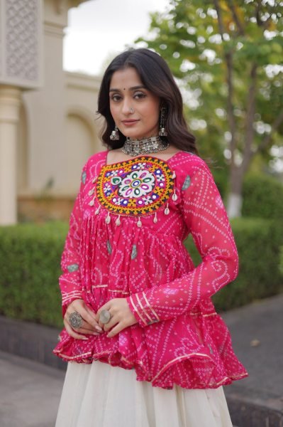 Dynamic Pink Navratri Special 6 Meter Flair Kora Cotton Lehenga Choli at Wholesale Rate Navratri Lehnega Choli