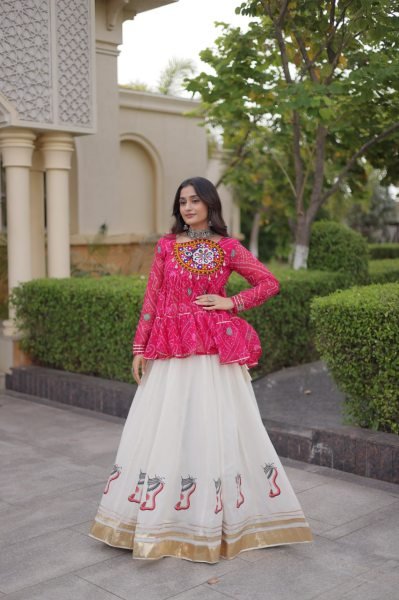 Dynamic Pink Navratri Special 6 Meter Flair Kora Cotton Lehenga Choli at Wholesale Rate Navratri Lehnega Choli