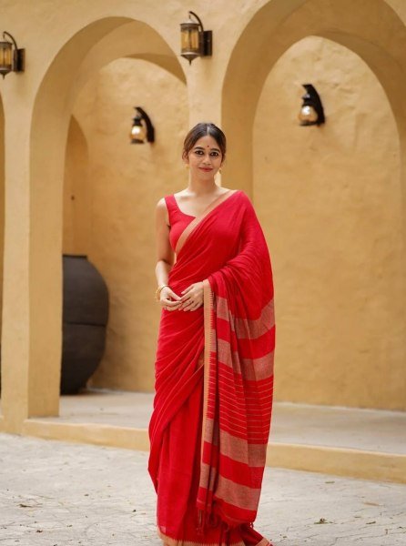 Dynamic Red Linen Cotton Printed Saree with Digital Print Blouse Piece at Manufacturer  Printed Cotton Sarees Wholesale