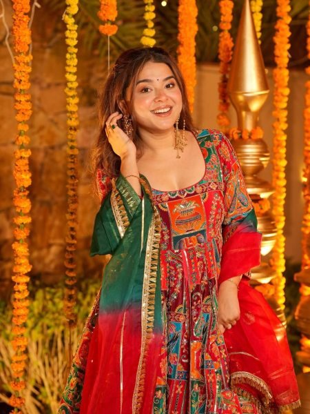 Dynamic Red Pure Original Crepe Gown Pant Dupatta Set with Heavy Embroidered Work Ready To Wear Collection