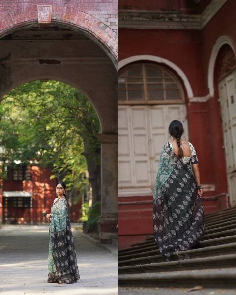 Dynamic Teal Green Cotton Kota Check Digital Printed Saree with Unstitched Blouse Printed Cotton Sarees Wholesale