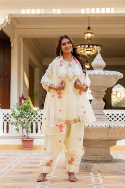 Dynamic White Japan Satin Kurti Patiala Set with Dupatta for Women Embroidery Kurtis 