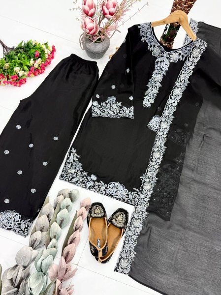 Efficient Black Heavy Mal Chanderi Suit Set for Wedding and Reception Functions Ready To Wear Collection