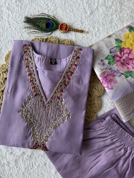 Efficient Lavender Mul Chanderi Kurti Pant Set with Cotton Inner for Daily Wear  Straight Cut Long Kurtis