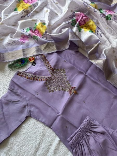 Efficient Lavender Mul Chanderi Kurti Pant Set with Cotton Inner for Daily Wear  Straight Cut Long Kurtis