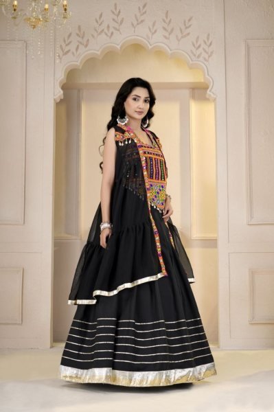 Effortless Black Cotton Gamthi Lehenga Choli with Mirror Work Jacket For Gaba Night Navratri Lehnega Choli