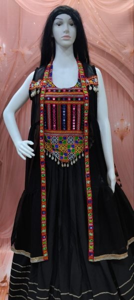 Effortless Black Cotton Gamthi Lehenga Choli with Mirror Work Jacket For Gaba Night Navratri Lehnega Choli