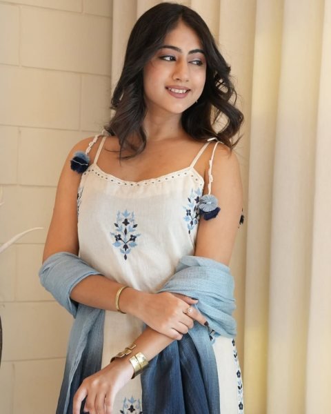 Effortless Cotton Flex Kurti With Pant   Dayable Kota Chex Dupatta at Wholesale Rate  Straight Cut Long Kurtis