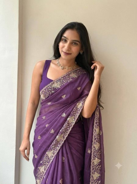 Effortless Purple Women's Star Georgette Saree with Sequins Embroidery Work Georgette Sarees Wholesale
