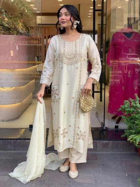Effortless White Art Silk Embroidered Kurti Set with Heavy Georgette Dupatta For Festive Wear Diwali Collection