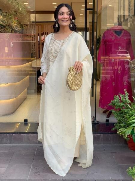 Effortless White Art Silk Embroidered Kurti Set with Heavy Georgette Dupatta For Festive Wear 3 Piece Kurti Set
